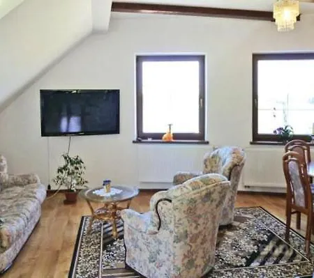 Деревянный коттедж Dobri Mol *