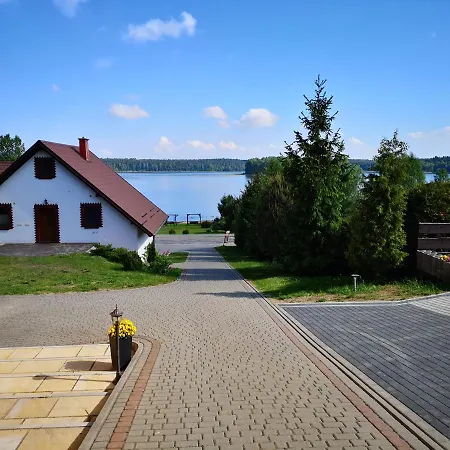 Dobri Mol Деревянный коттедж *