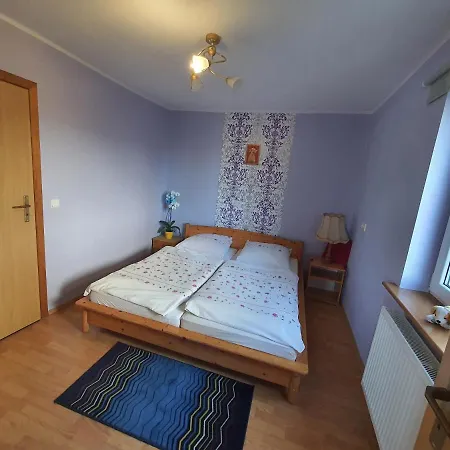 Dobri Mol Lodge