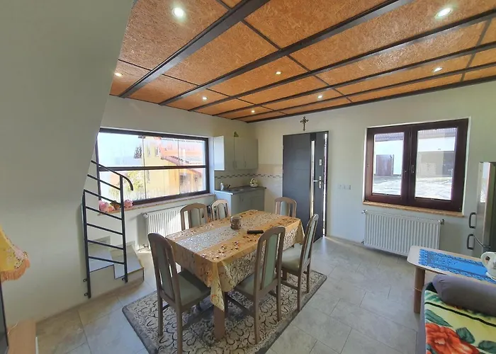 山林小屋 Dobri Mol